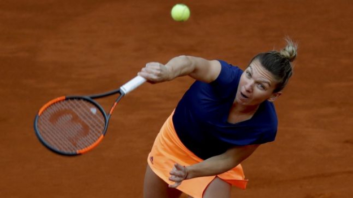 Simona Halep s-a calificat în "sferturi" la Roland Garros. A "demolat-o" pe Carla Suarez Navarro 