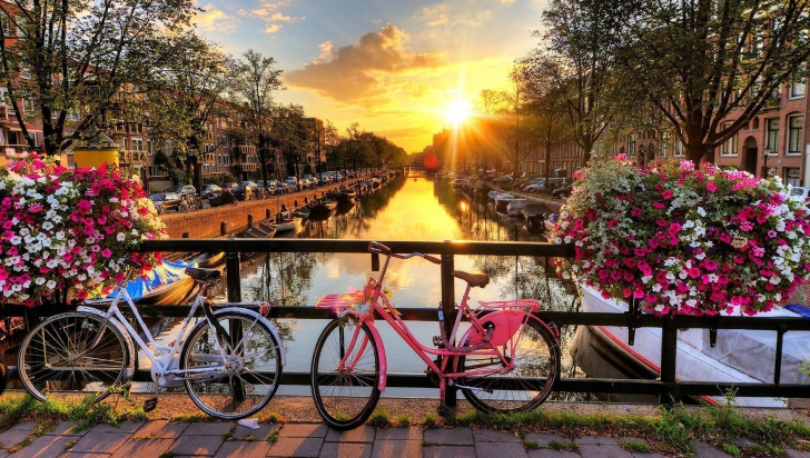 Oferte vacanțe Amsterdam. Reduceri de până la 35%