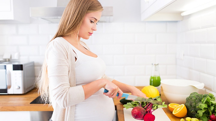 Alimentația din timpul sarcinii este fundamentală pentru sănătatea fătului