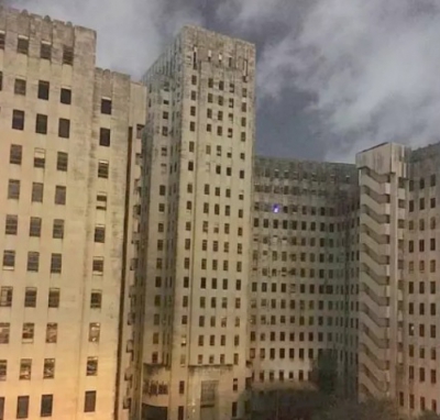 Au văzut un om la geamul unui spital PĂRĂSIT de 12 ani. Au intrat acolo şi s-au SPERIAT