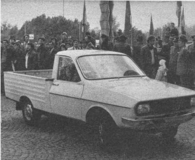 Cum arată Dacia 1302, pe care Ceauşescu a vrut-o pentru clasa muncitoare. A trecut neobservată