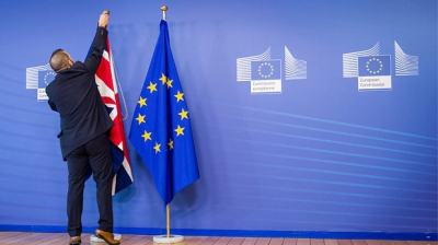 BREXIT. Libera circulaţie în Marea Britanie pentru europeni se TERMINĂ în martie 2019. Revin VIZELE