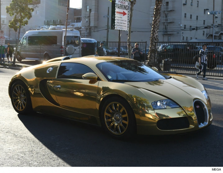 Poliţiştii au oprit un Bugatti suflat cu aur, de 2 milioane $. Când au văzut cine e şoferul, MIRAŢI