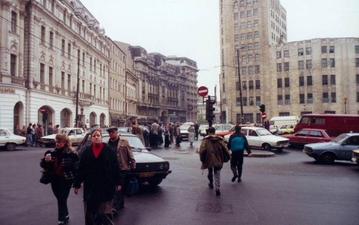 Cum arată maşinile folosite de revoluţionari în 1989. Au participat Dacia, ARO, TV şi Trabant