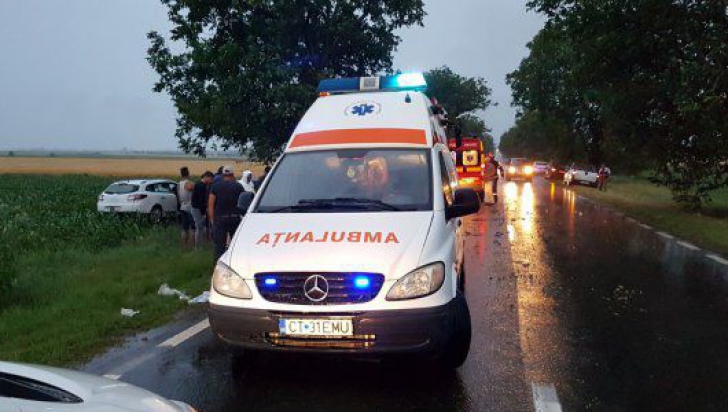 Accident ȘOCANT pe DN2! Mai mulți copii au fost răniți și transportați de urgență la spital