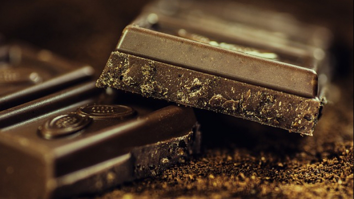 De ce trebuie să mănânci ciocolată înainte să te culci