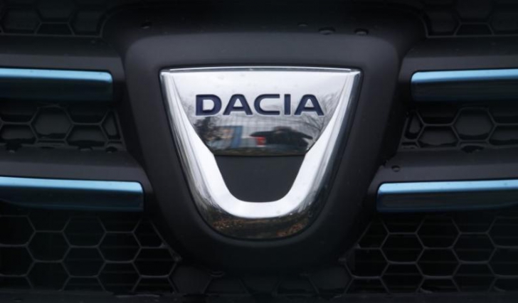 Pare o glumă, dar e real. Asta e Dacia MD87, ce s-a vrut rival pentru Ferrari. Model foarte rar