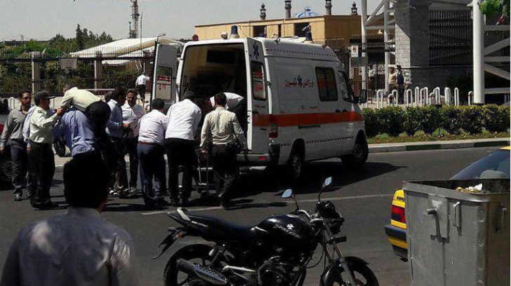 Atac terorist cu mitraliere și bombe în TEHERAN. 13 morți, zeci de răniți. ISIS revendică atentatul