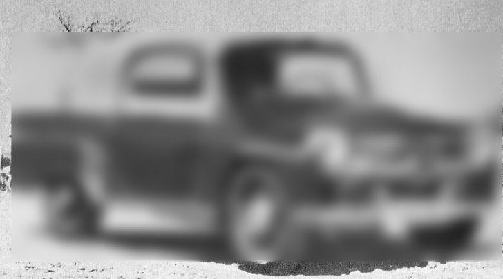 Aceasta e singura poză care există cu automobilul RODICA, produs de români în anii '50