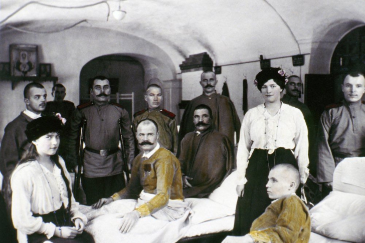 Imagini UNICE ale familiei regale ruse! Cum arătau Romanovii la puțin timp înainte de a fi executați
