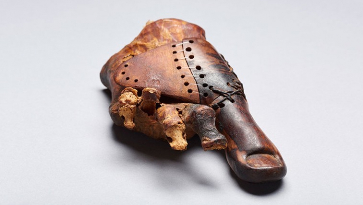 ULUITOR! Cea mai veche proteză din lume are 3000 de ani. Cercetătorii nu știu cum a fost realizată