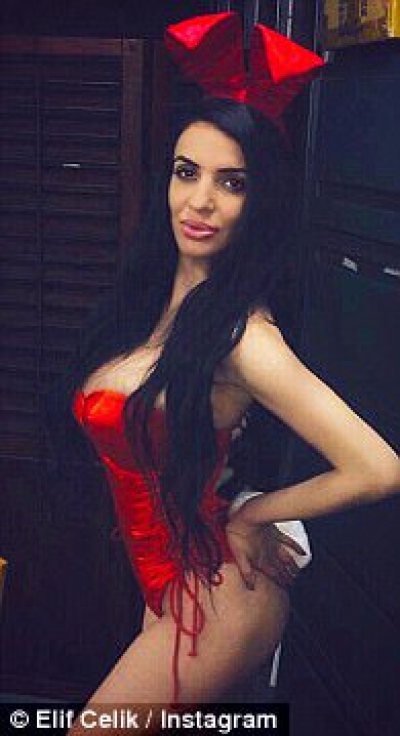 Trei iepuraşi Playboy,experienţa ŞOC în Mexic:Ne-au arestat, ne-au închis în cuşcă şi ne-au cerut...