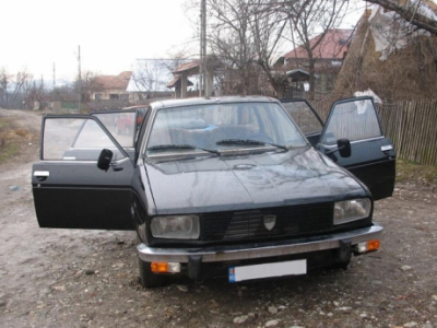 Cea mai rară Dacie fabricată vreodată. Dacia 2000, maşina lui Ceauşescu. Sunt numai câteva zeci