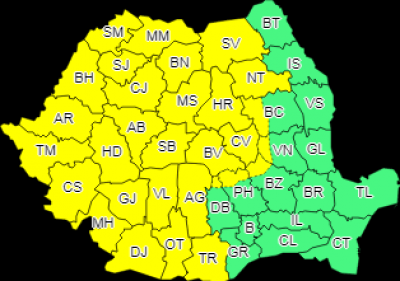 Fenomene meteo EXTREME în România. COD GALBEN de furtuni în 30 de judeţe 