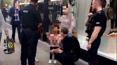 Scene șocante. O fetiță, răpită chiar de lângă mama sa, în plină zi. Ce a urmat