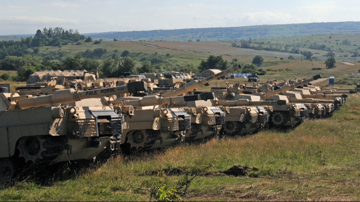 Manevre militare FĂRĂ PRECEDENT în România. Zeci de mii de militari, mii de blindate