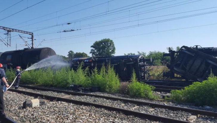 Accidentul feroviar de la Ţăndărei. Circulaţia trenurilor a fost reluată doar pe un singur sens