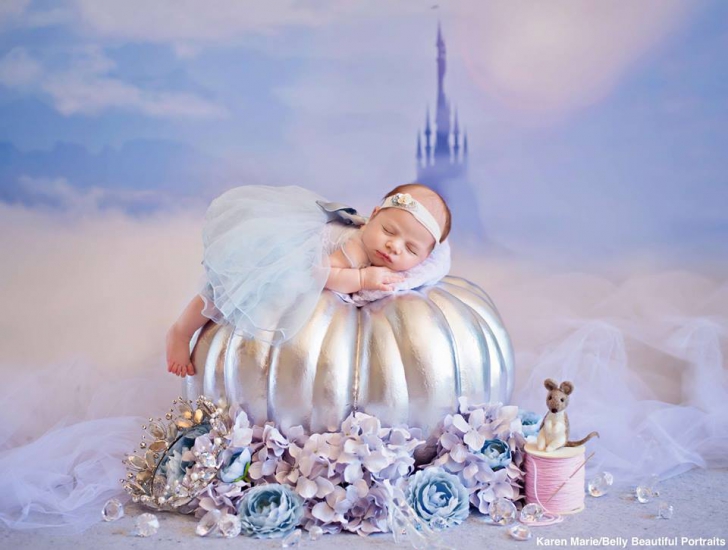Imagini MAGICE: bebeluşi transformaţi în prinţese Disney!