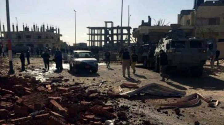 Egiptul însângerat de un nou atentat sinucigaș. Cel puțin 23 de militari uciși de mașini capcană
