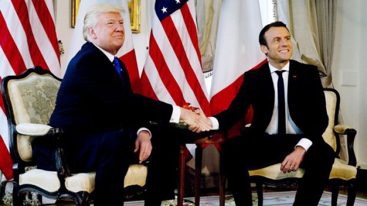 Trump, declarație BOMBĂ despre președintele Franței: ”Îi place să mă țină de mână!”