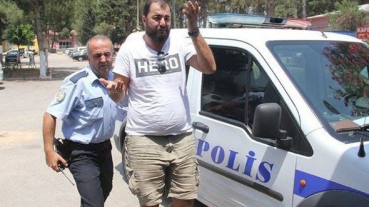 Tricoul din cauza căruia oamenii sunt vânați de poliția turcă. Zeci de oameni arestați