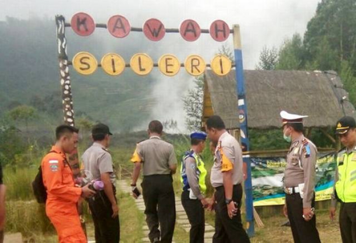 Tragedie în Indonezia. 8 morți în urma prăbușirii unui elicopter doborât de erupția unui vulcan