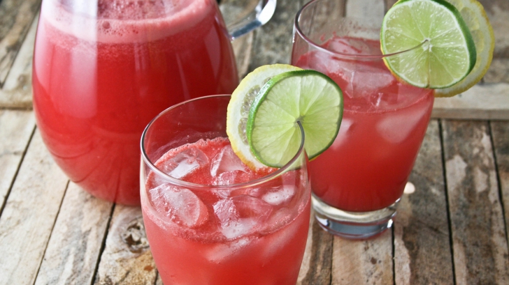 Delicii de vară! Încearcă această limonadă delicioasă şi sănătoasă pe timpul anotimpului cald