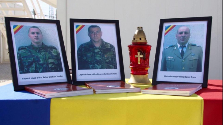 Cei trei militari care și-au pierdut viața în tragedia din Argeș, conduși pe ultimul drum