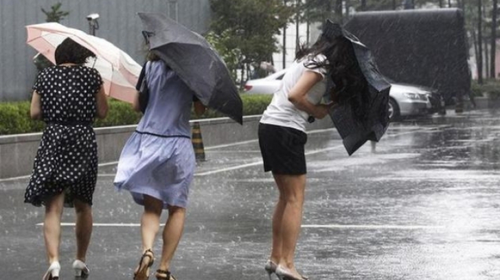 ANM a emis două noi avertizări cod galben! Ploi și răcire accentuată a vremii în aproape toată țara