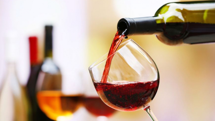 De ce este indicat să pui sare în vin înainte să-l bei