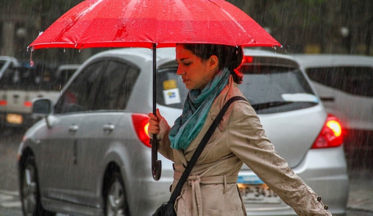 ALERTĂ METEO de ultimă oră. Codul PORTOCALIU de fenomene periculoase, EXTINS. Potop în ţară!