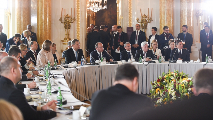 Iohannis, alături de Donald Trump și de lideri europeni, la summitul organizat la Varșovia
