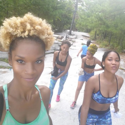 Care e MAMA şi care e FIICA? Imaginile care au pus pe jar internauţii