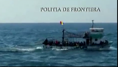 Pescador cu zeci de migranți, interceptat în apele românești