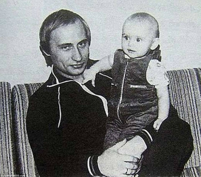 Fotografii RARE cu Vladimir Putin: ipostaze în care e greu să îl recunoşti!