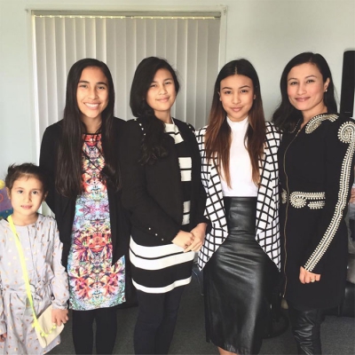 Care e MAMA şi care e FIICA? Imaginile care au pus pe jar internauţii