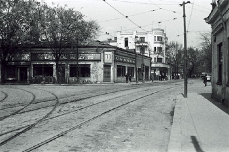 Cum arăta cartierul bucureştean dărâmat de Ceauşescu pentru a construi peste el Casa Poporului