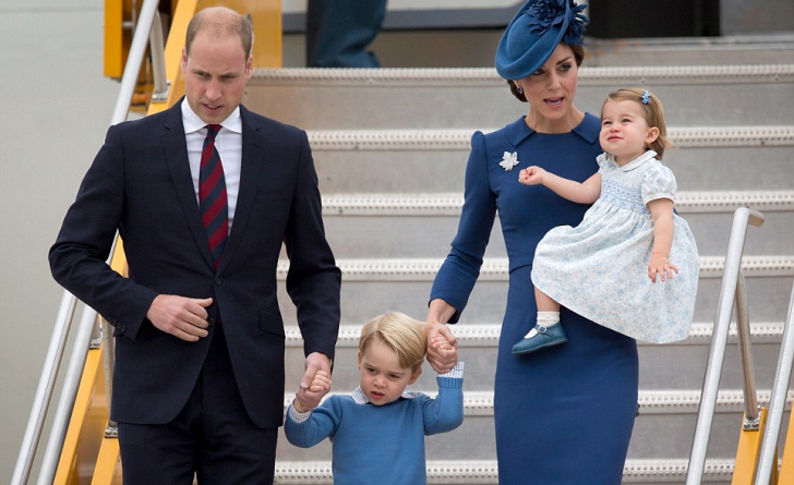 Ducele şi ducesa de Cambridge, alături de cei doi copii ai lor