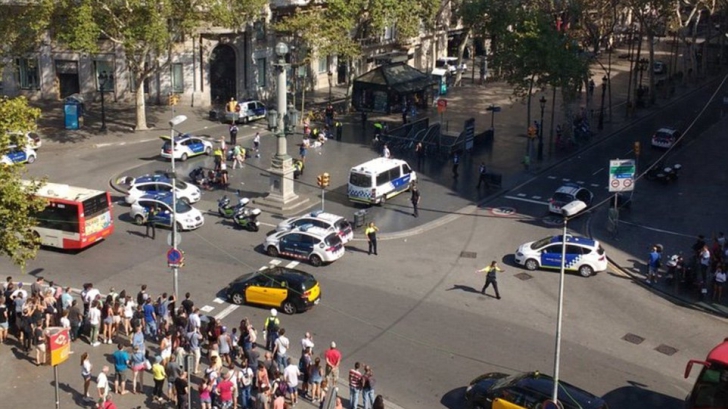 Primele imagini dramatice cu atacul de la Barcelona