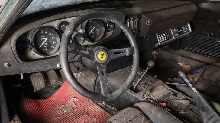 A găsit în garaj un Ferrari unicat din 1969. S-a uitat în el, s-a minunat. Îl vinde cu 2 milioane €