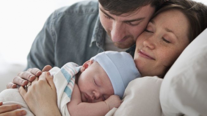 Este bine ca tatăl să asiste la naștere? Află părerea unui psiholog