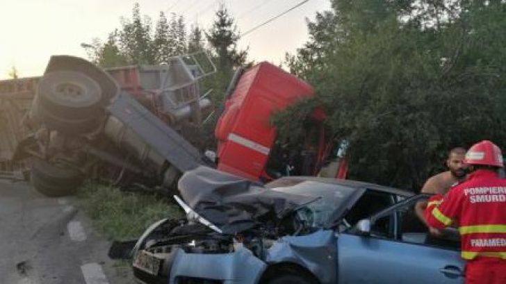 ACCIDENT cu 4 VICTIME, în Teleorman. Trei maşini, făcute zob! Traficul, BLOCAT / Foto: agerpres.ro
