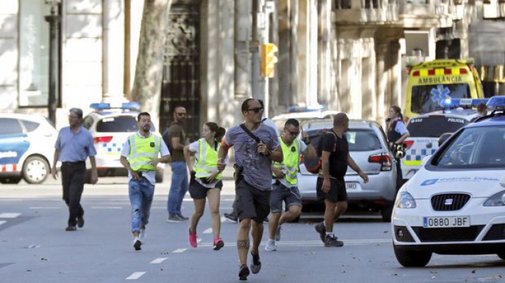 Atentat în Barcelona. Poliţia catalană: Atacatorii pregăteau "un atac de mai mare anvergură"