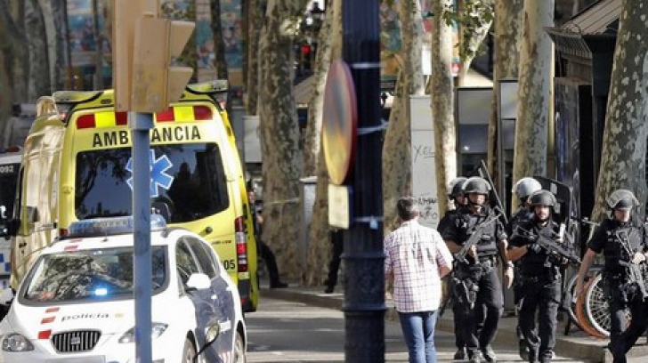 Teroriști uciși la sud de Barcelona. Poliția suspectează o legătură cu atentatul de joi