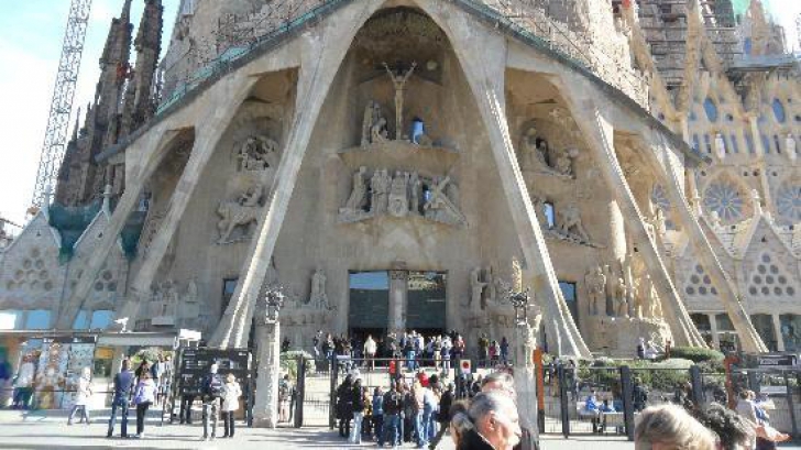 Celula teroristă din Spania intenționa să atace Sagrada Familia din Barcelona
