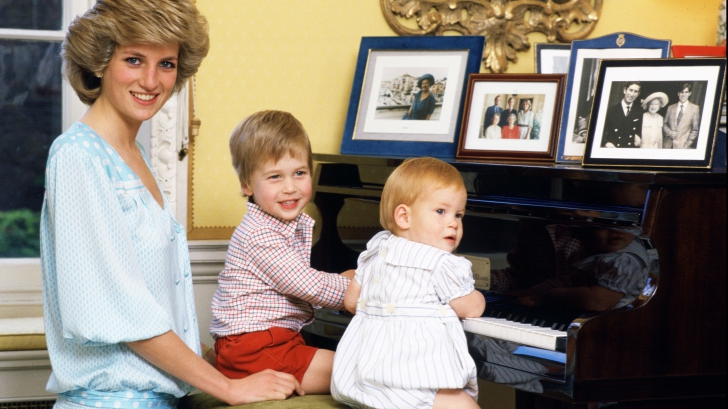 Gestul EMOŢIONANT făcut de Prinţul Harry pentru Prinţul William, după moartea prinţesei Diana