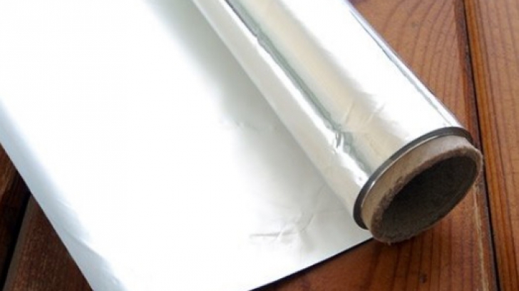 Ce parte a foliei de aluminiu este mai potrivită pentru gătit sau împachetat