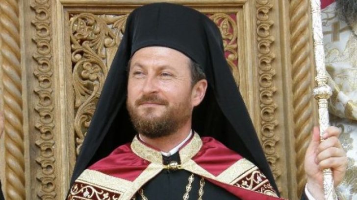 În plin scandal sexual, episcopul Hușilor este acuzat că ar fi cerut șpagă unui călugăr