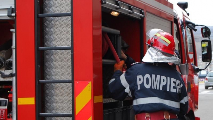 Incendiu la Universitatea Creştină "Dimitrie Cantemir" din Capitală