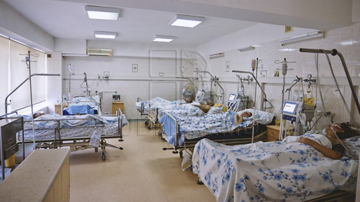 Zeci de nuntași au ajuns la spital cu toxiinfecție din cauza unui stafilococ prezent la un angajat